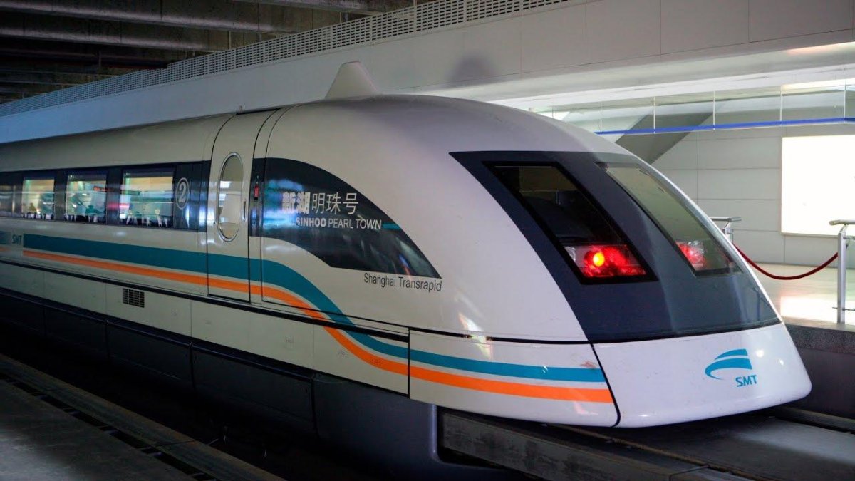 Левитирующий поезд «Маглев» (Китай)