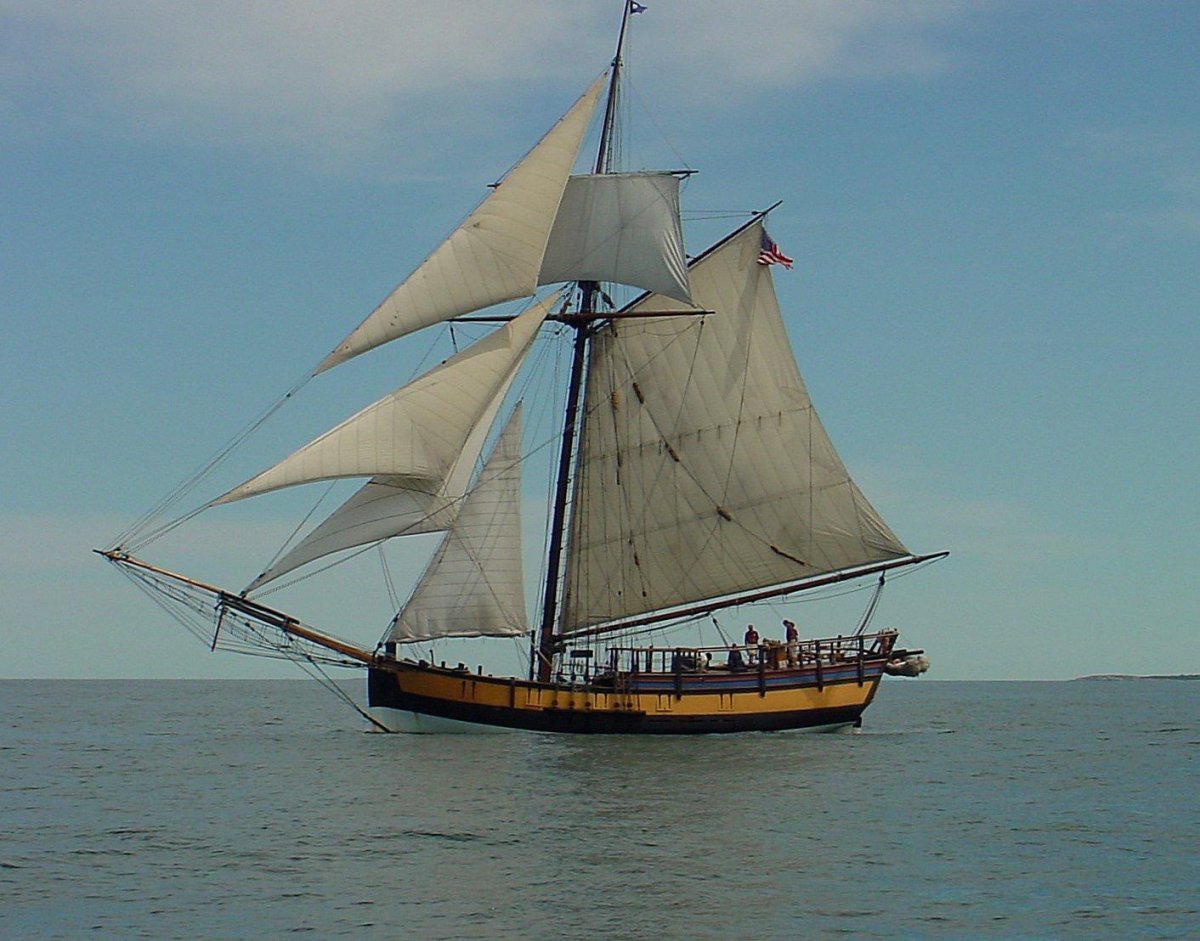 Парусный шлюп 17 века