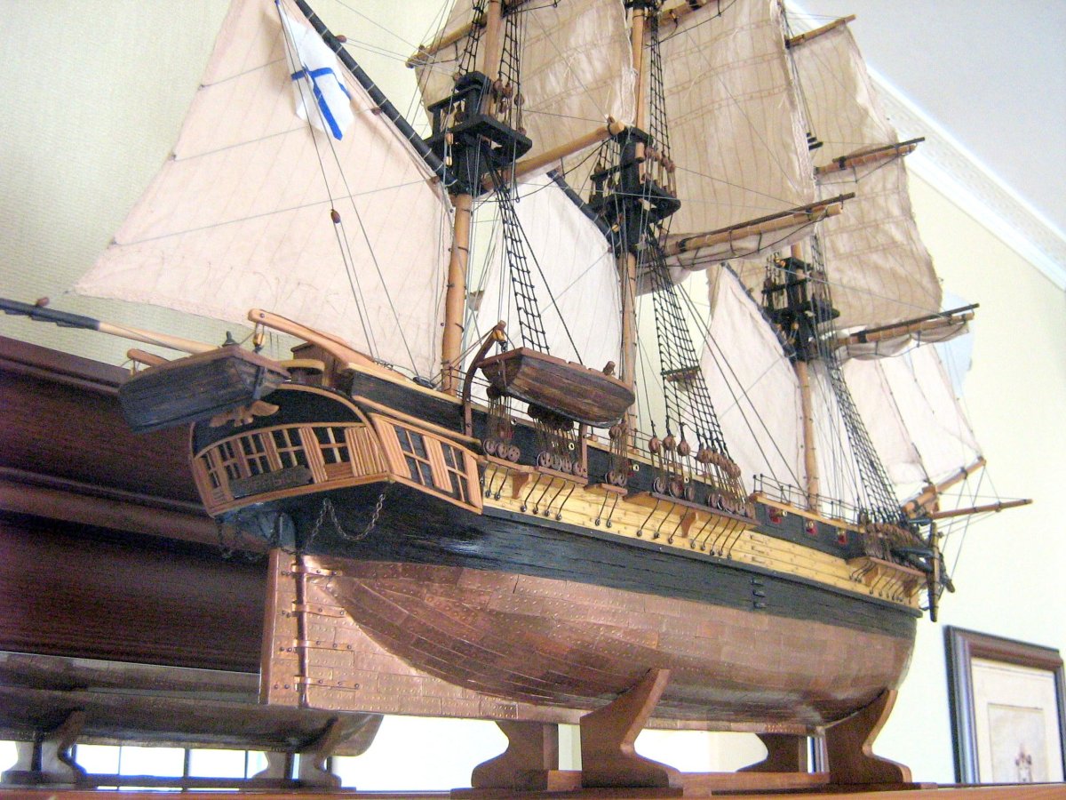 Парусный шлюп Мирный