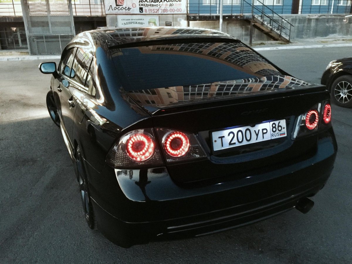 Задние фары Honda Civic 4d