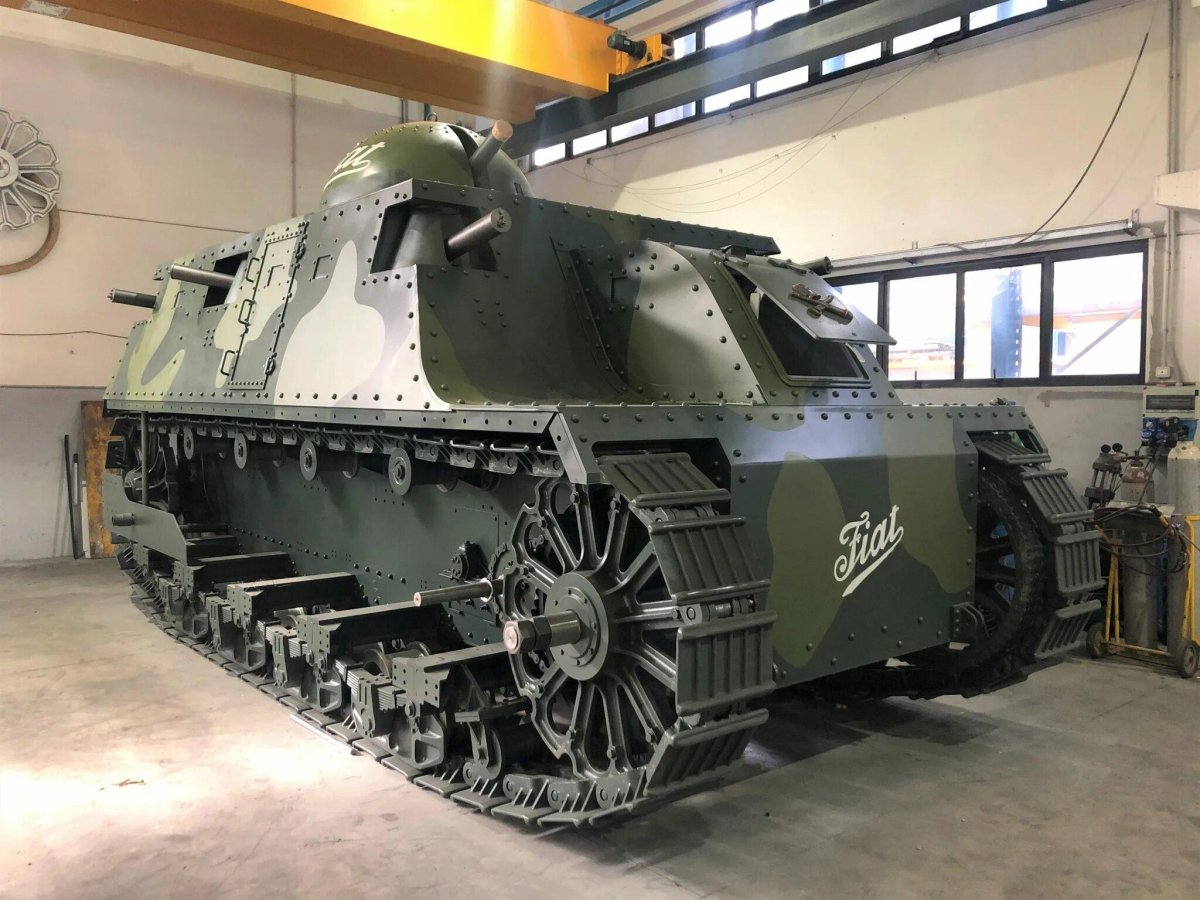 Тяжелый танк Фиат -2000