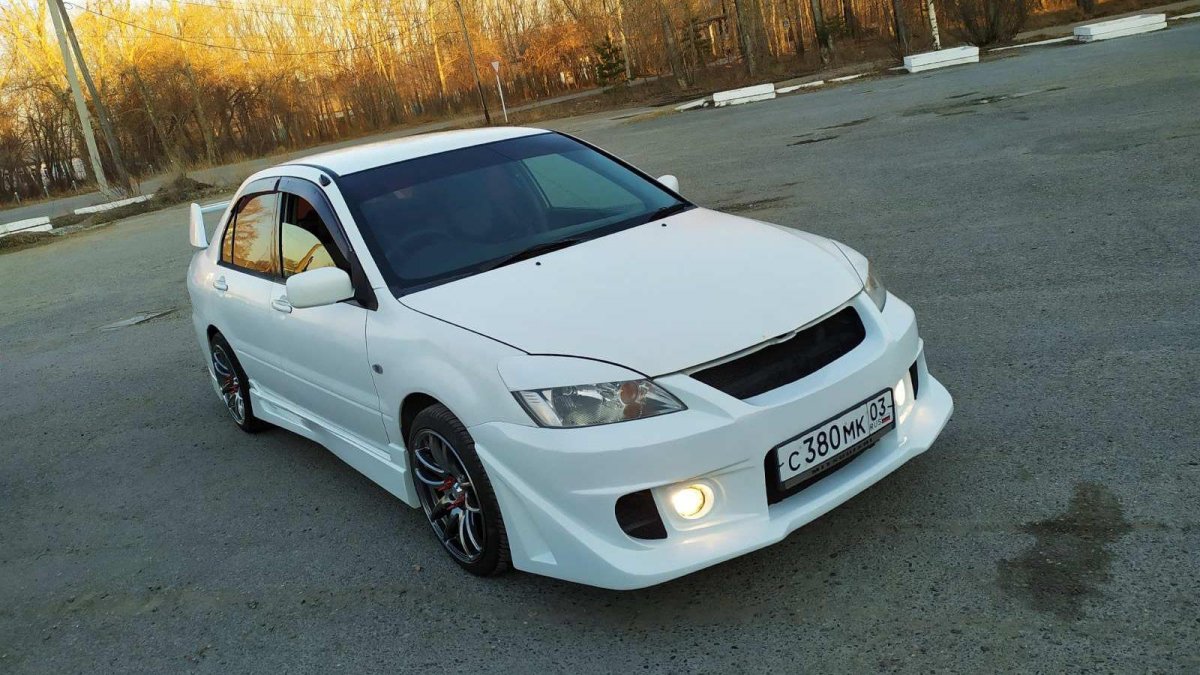 Обвес Accolade Лансер 9