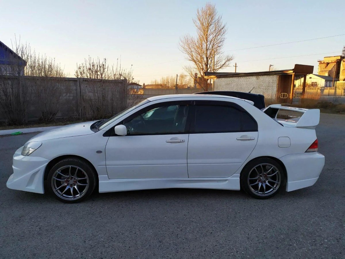 Lancer 9 обвес Accolade