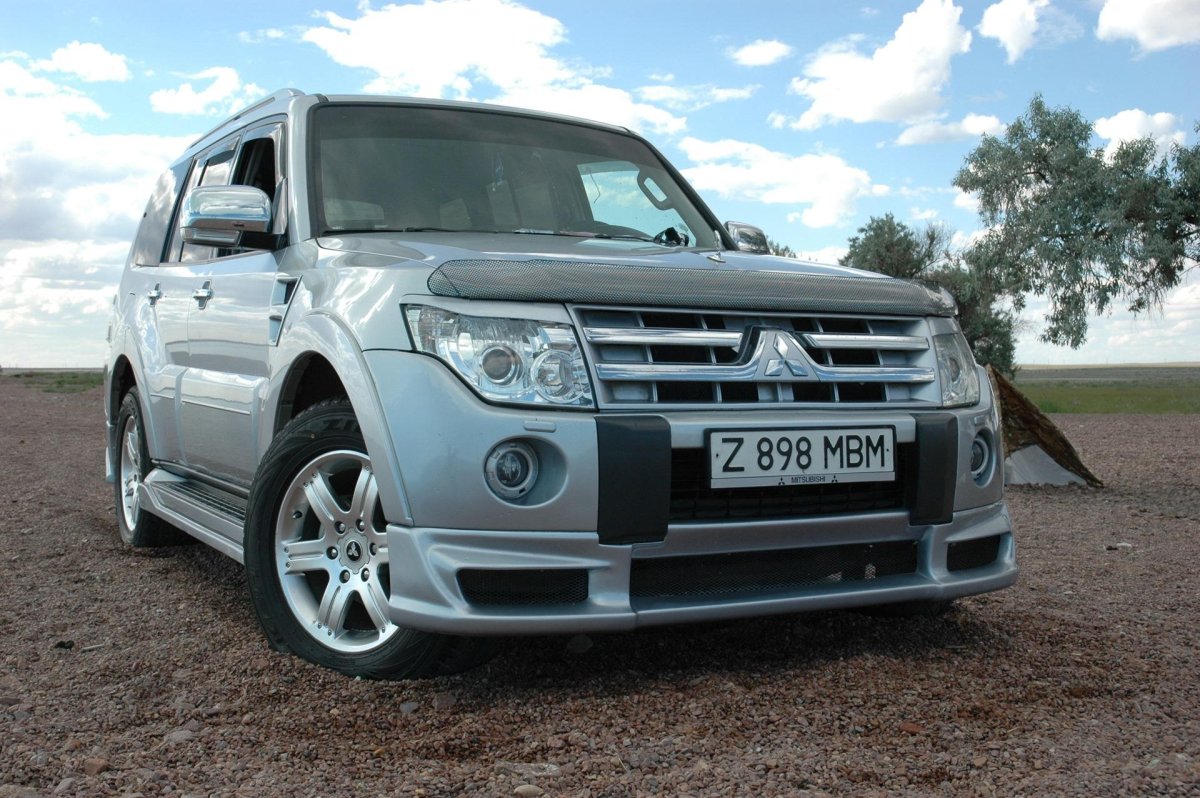 Обвес Митсубиси Паджеро 4