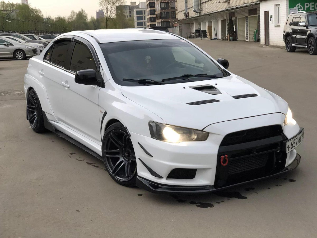 Mitsubishi Lancer 10 обвес