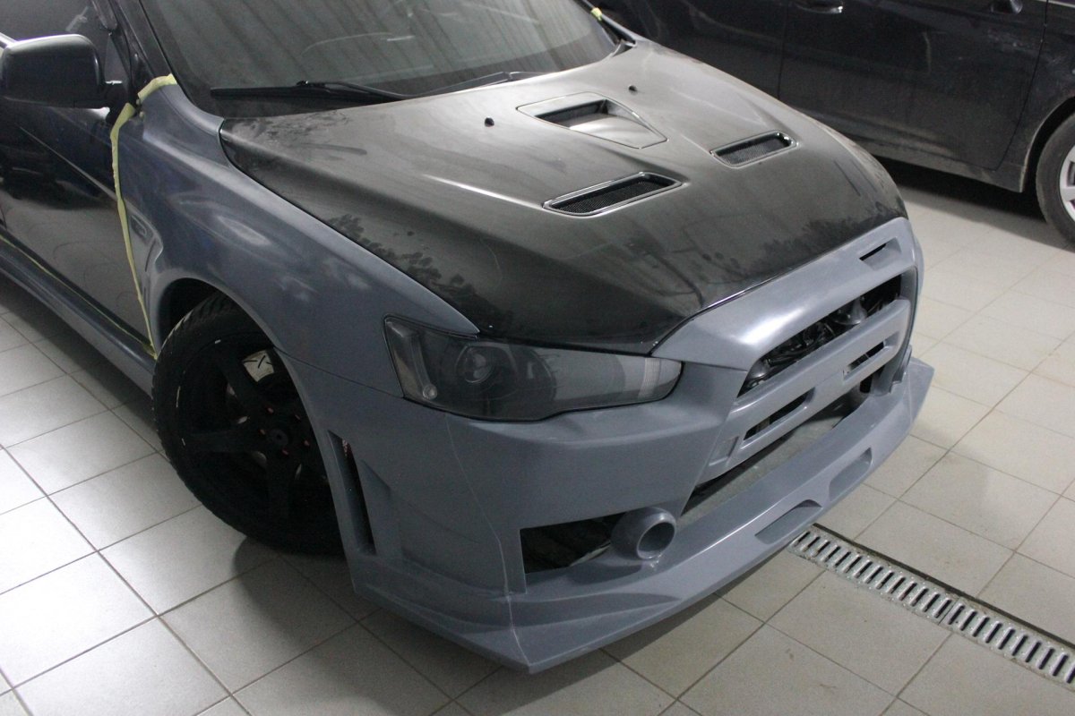 Mitsubishi Lancer x Accolade gt400