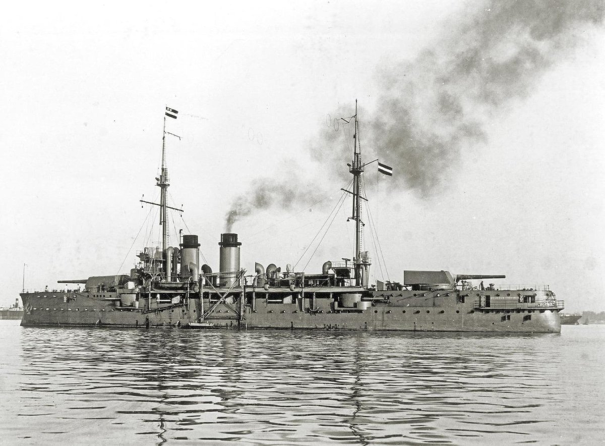 Де Зевен Провинсиен крейсер