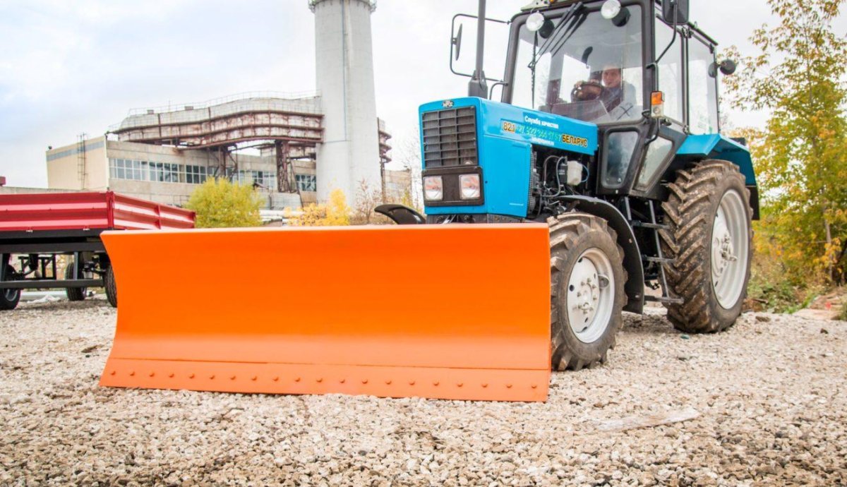 Отвал универсальный гидроповоротный МТЗ 82