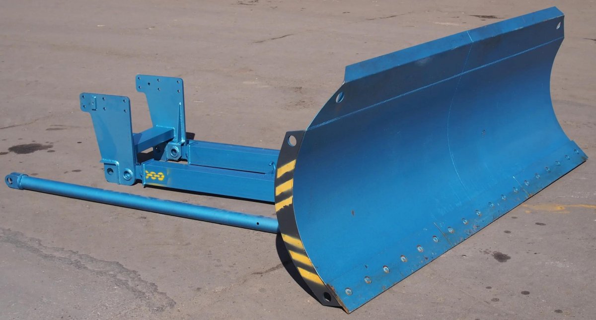 Отвал поворотный, бульдозерный трактор МТЗ-1221