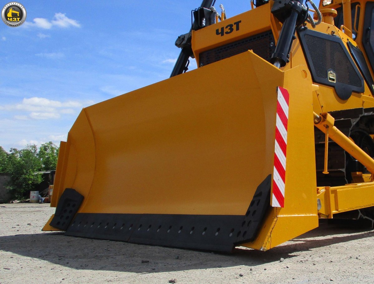 Сферический отвал бульдозера б10