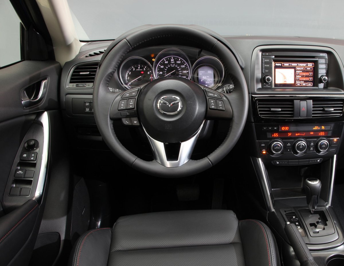 Мазда СХ 5 салон