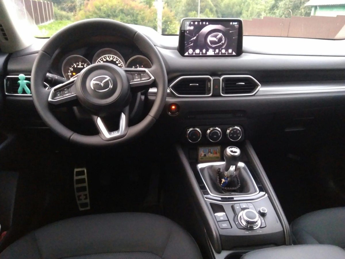 Mazda CX 5 2020 салон