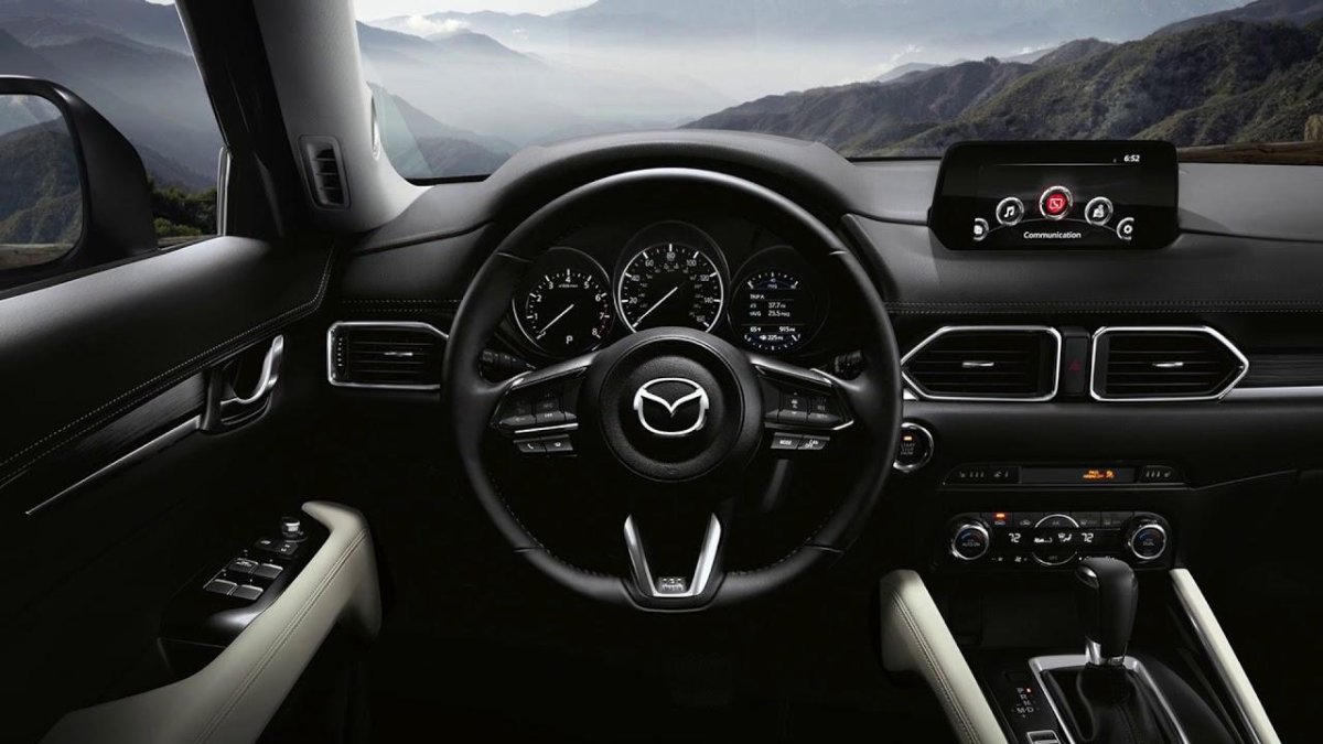 Mazda CX 5 2018 салон