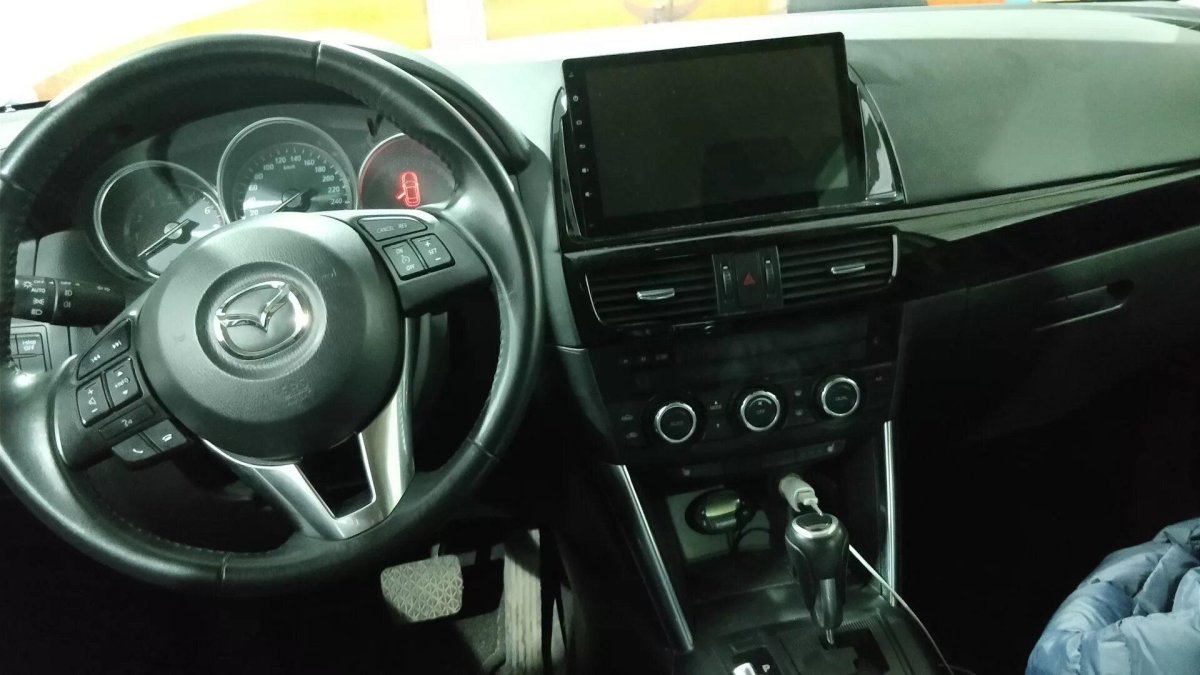 Магнитола Mazda CX-5 2013