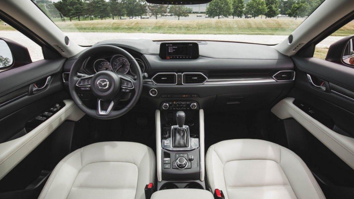 Mazda CX-5 2019 салон