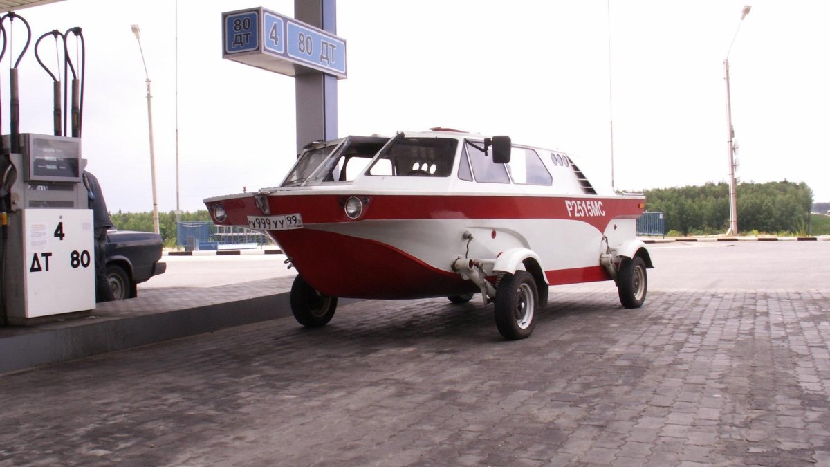 Автомобиль амфибия Тритон 2