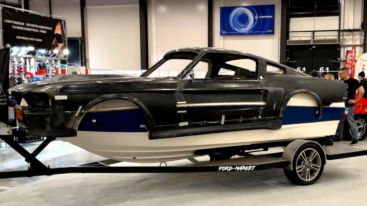Ford Mustang катер