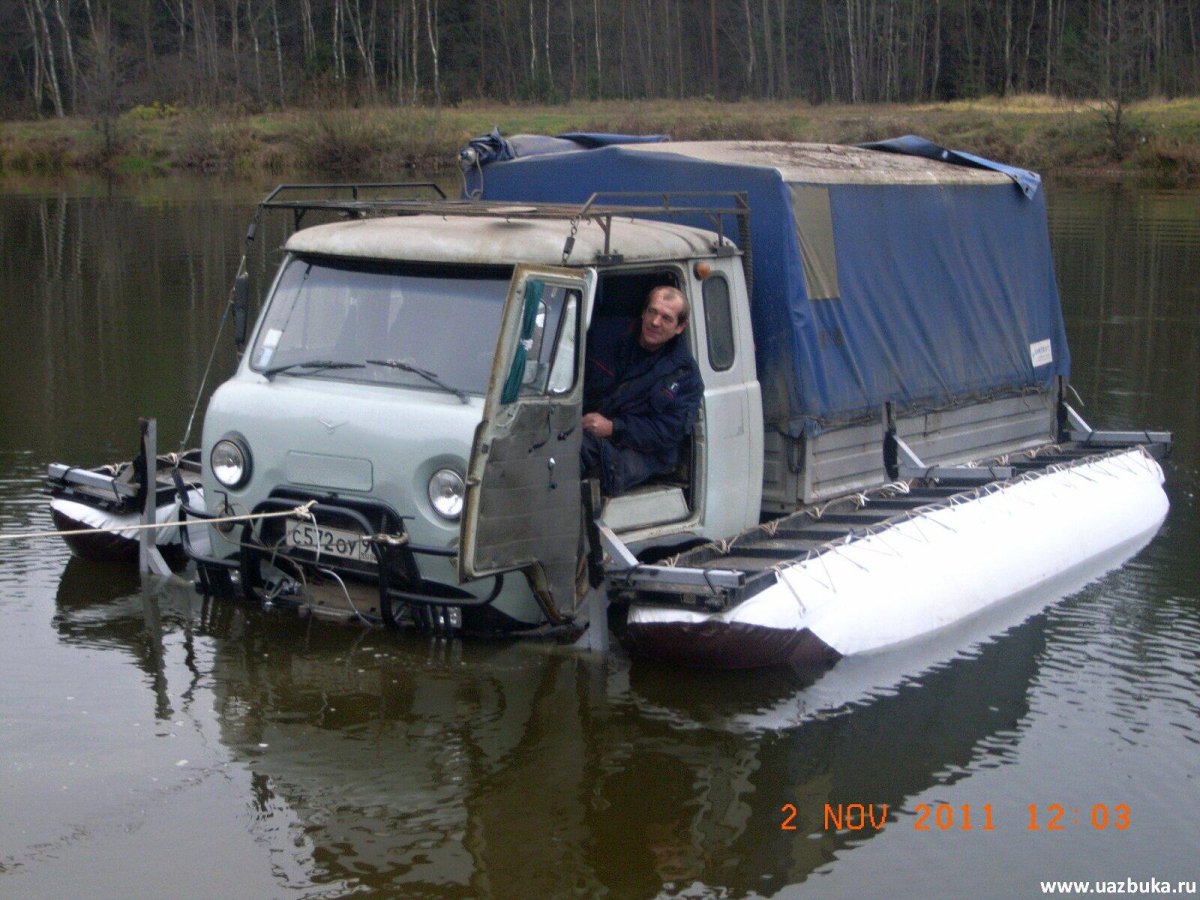 УАЗ 452 амфибия