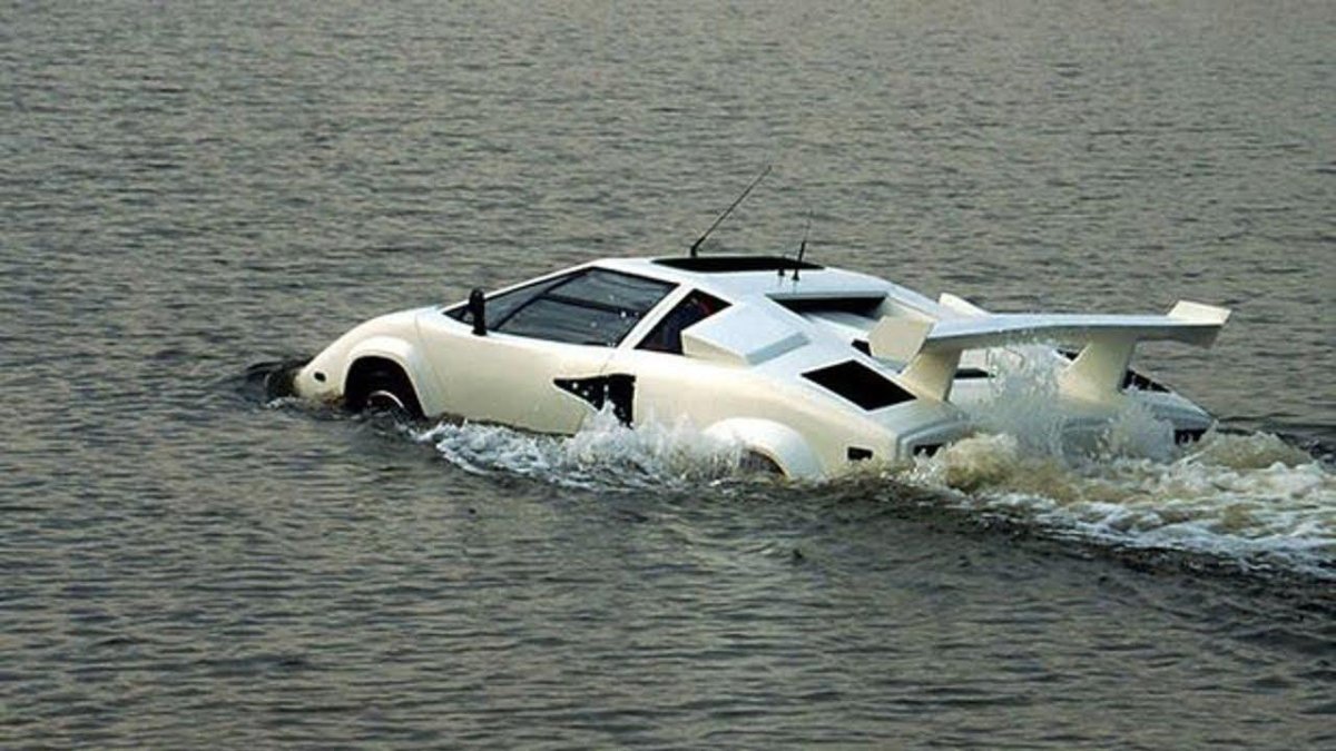 Ламборгини амфибия