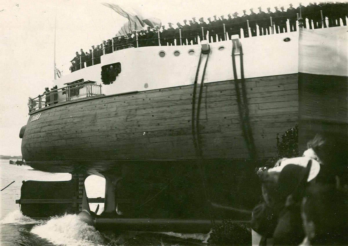 Броненосец Слава