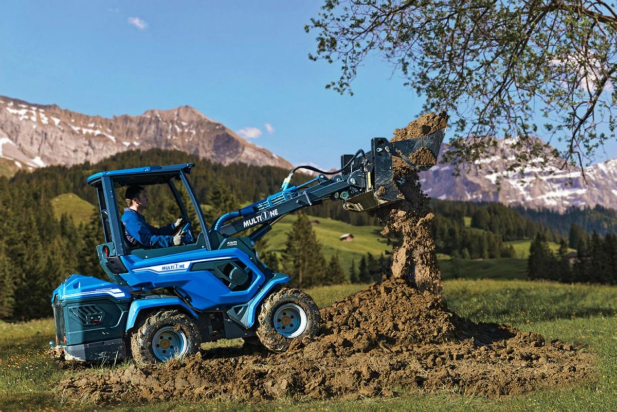 Мини-погрузчик MULTIONE 8.4+
