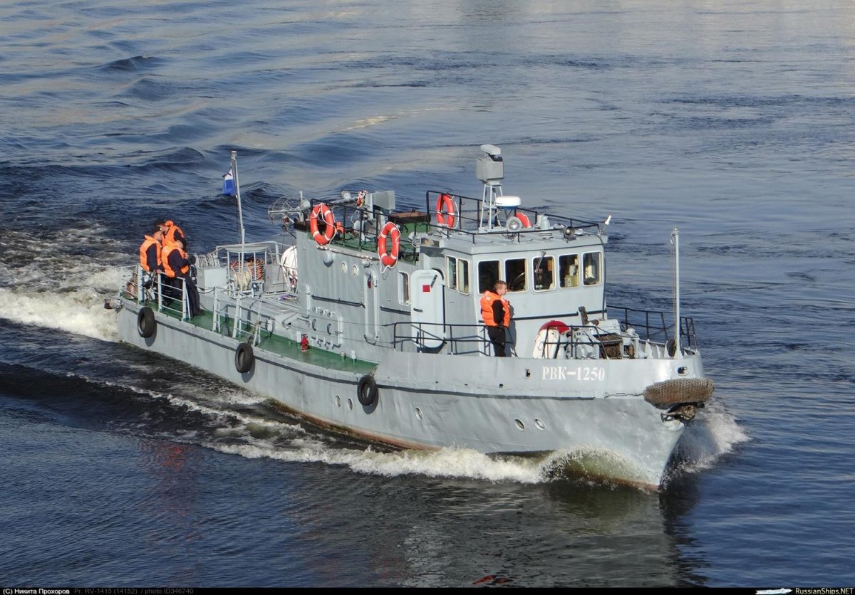 Рейдовый катер проекта 1415