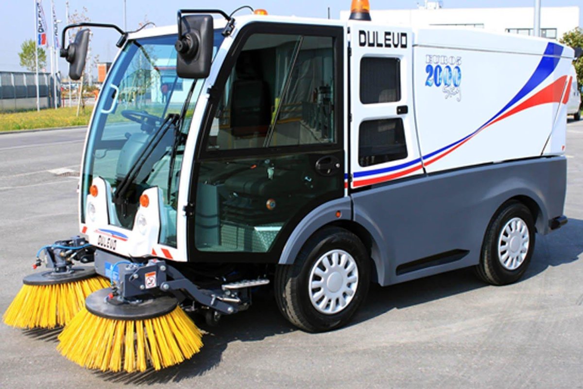 Подметально-вакуумная машина Dulevo 850 Mini