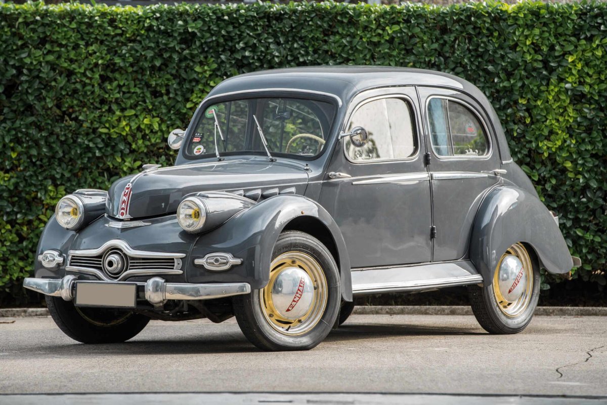 Панхард автомобиль