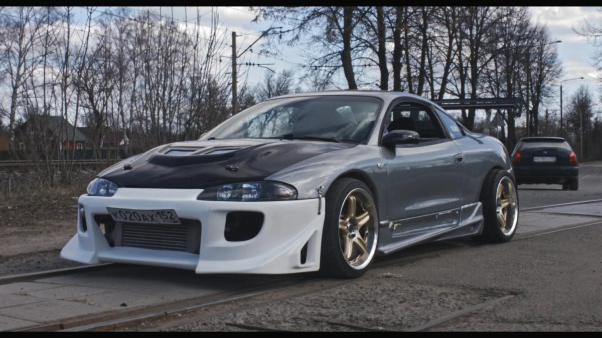 Mitsubishi Eclipse 2