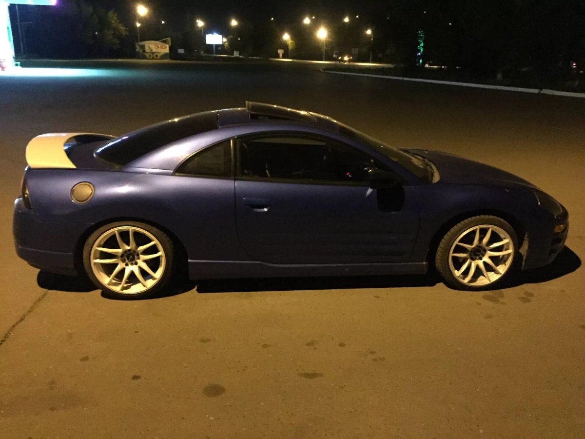 Mitsubishi Eclipse 2g r18