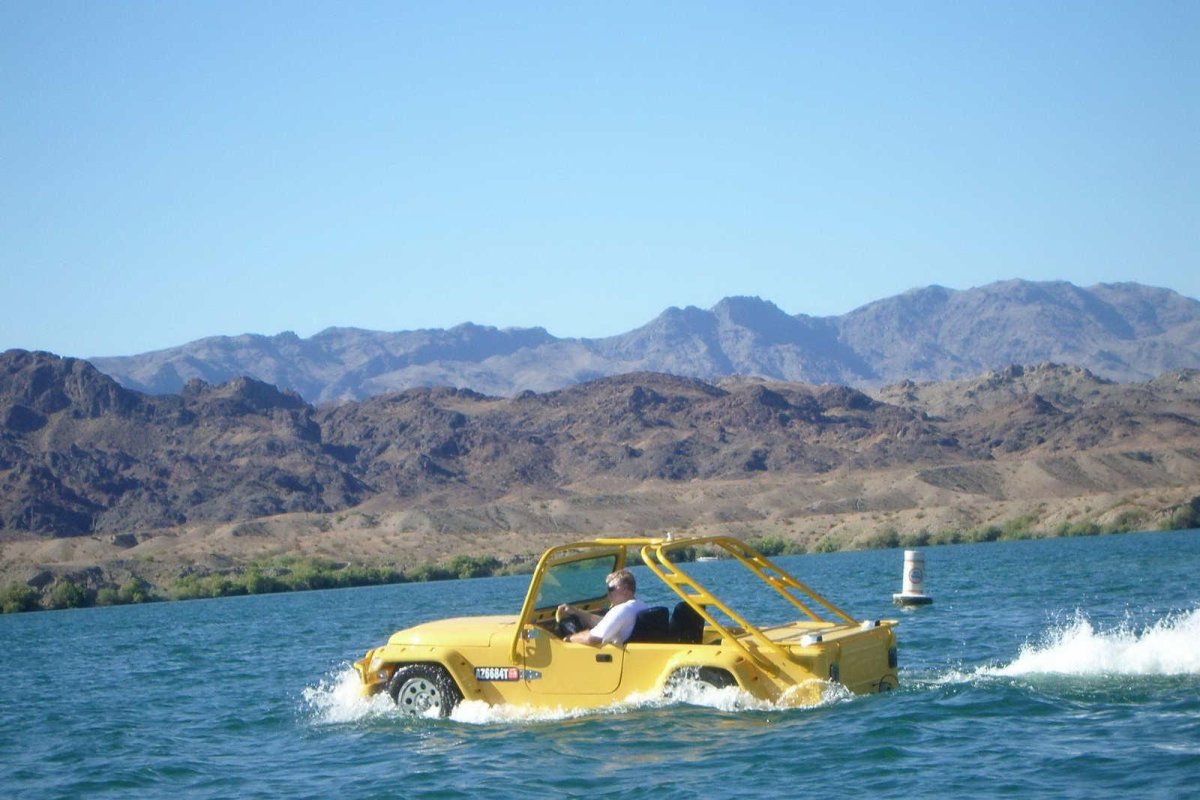 Автомобиль амфибия