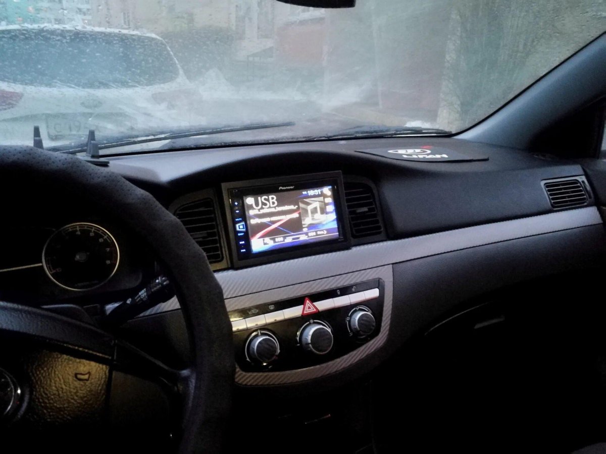 Центральная консоль Лифан Солано 620