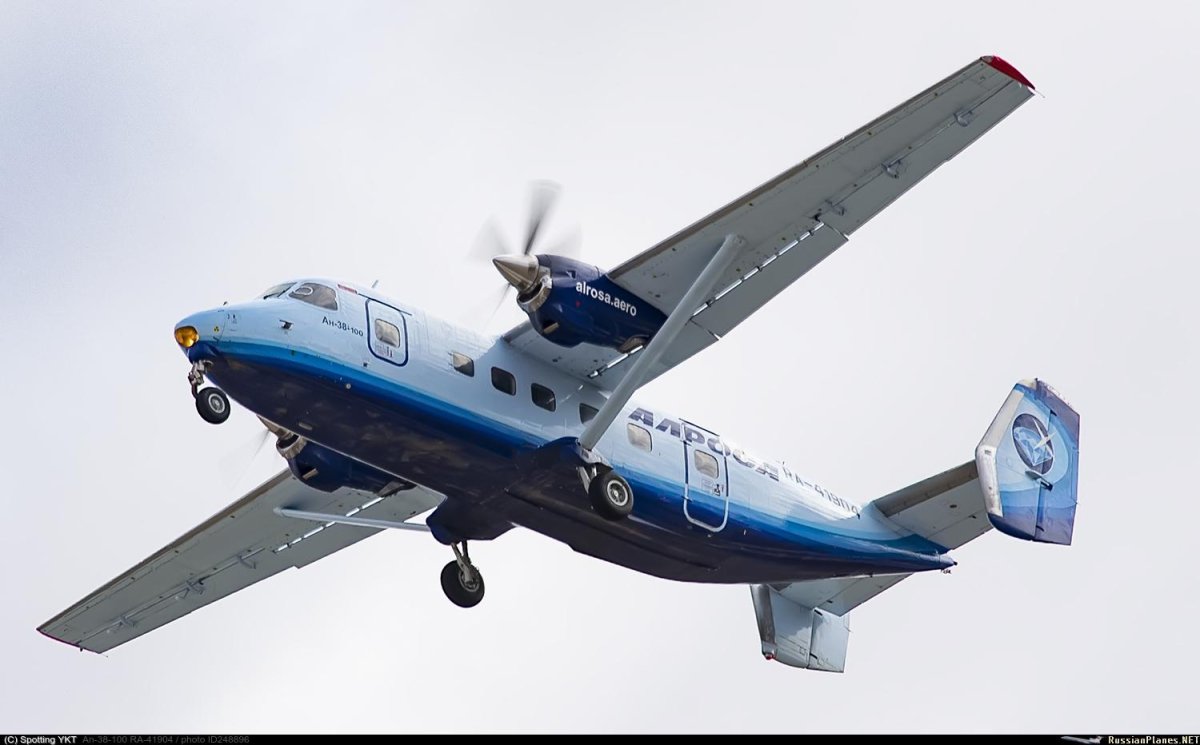 АН-38 АЛРОСА салон