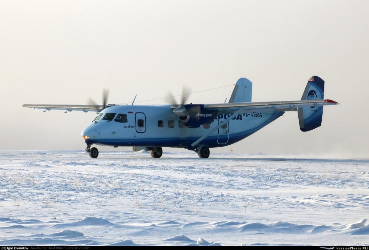 АН-28 пассажирский самолёт