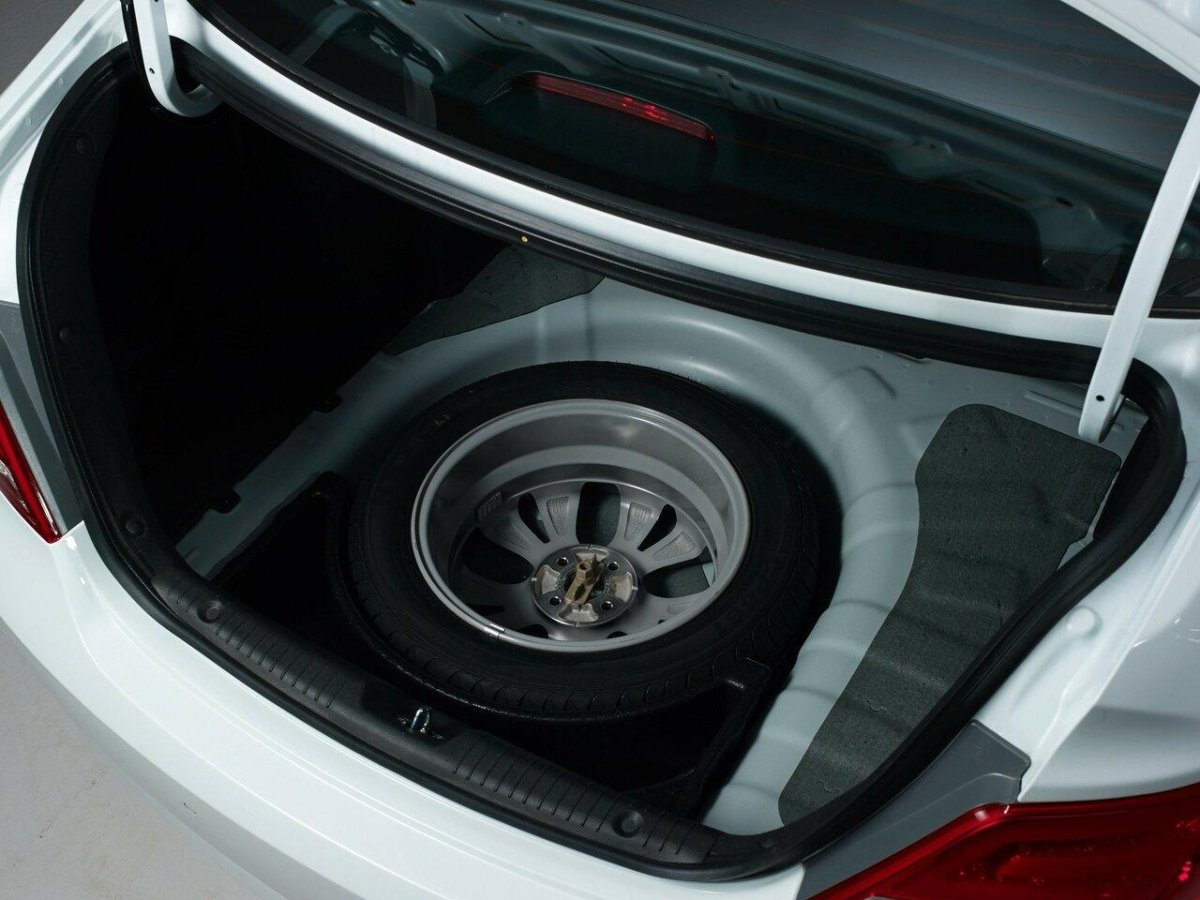 Багажник Солярис седан 2014