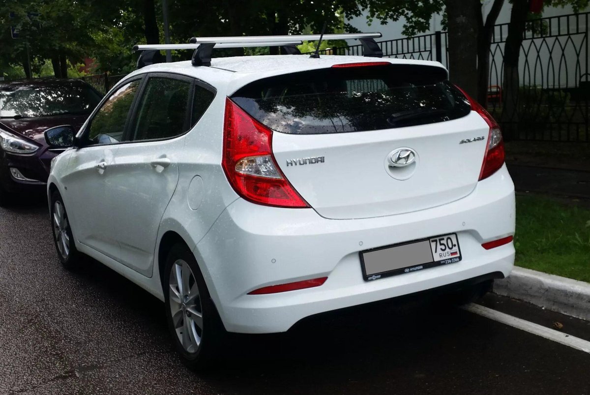 Багажник на Хендай Солярис хэтчбек 2011