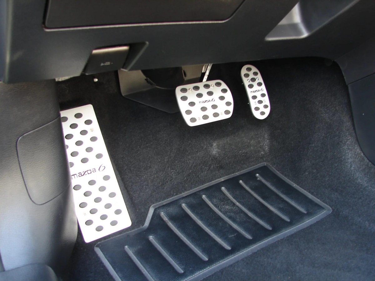 Мазда 6 3 педали автомат