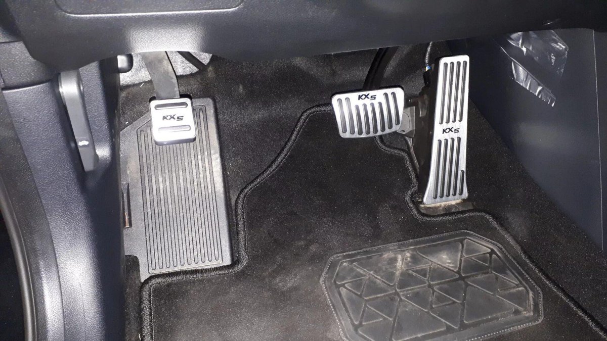 Киа Спортейдж 3 педали