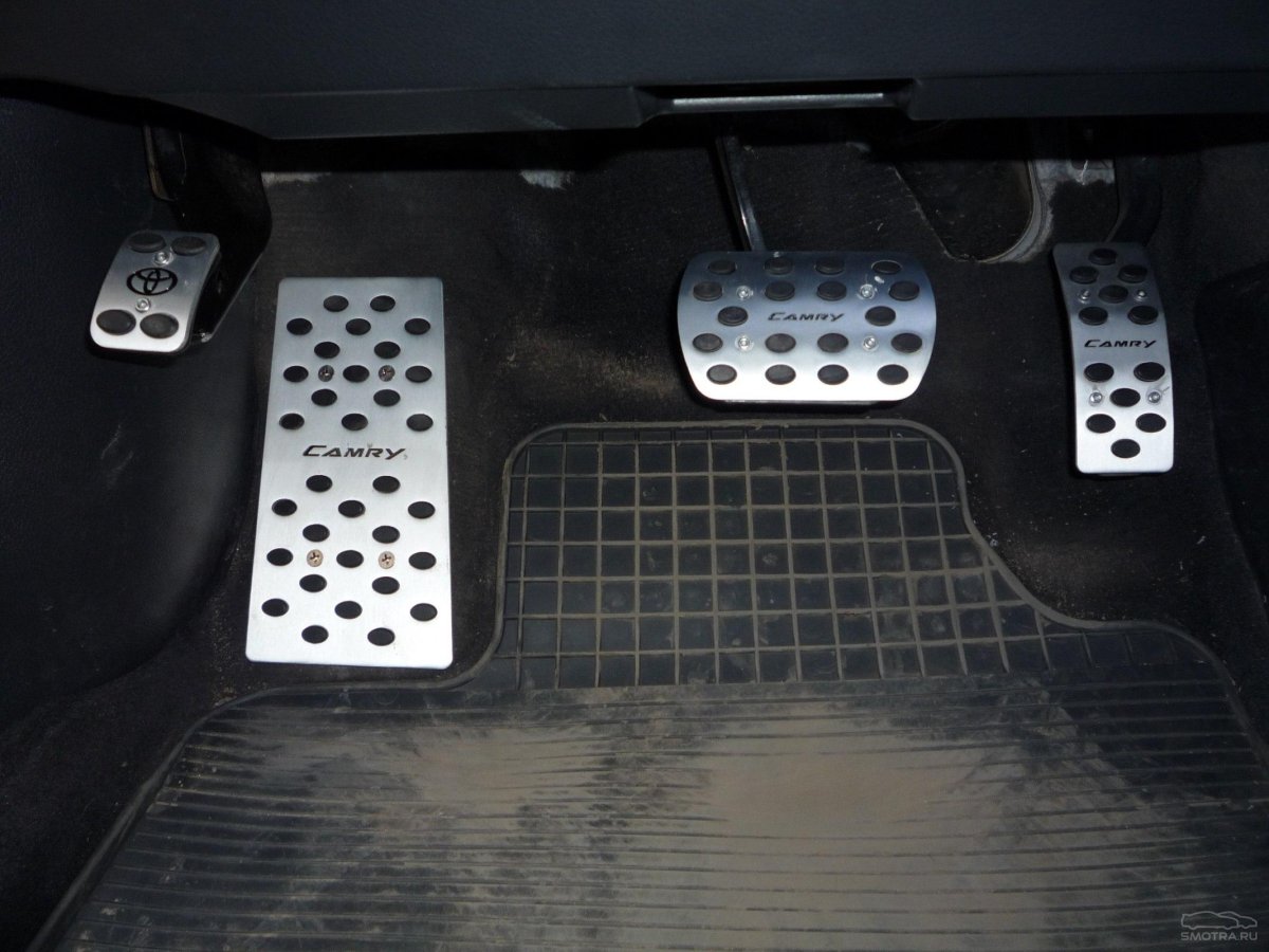 Педали Камри 55