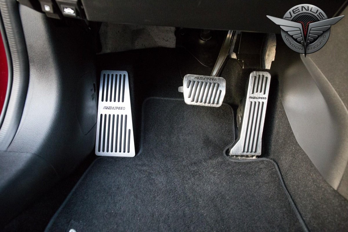 Mazda CX 5 педали