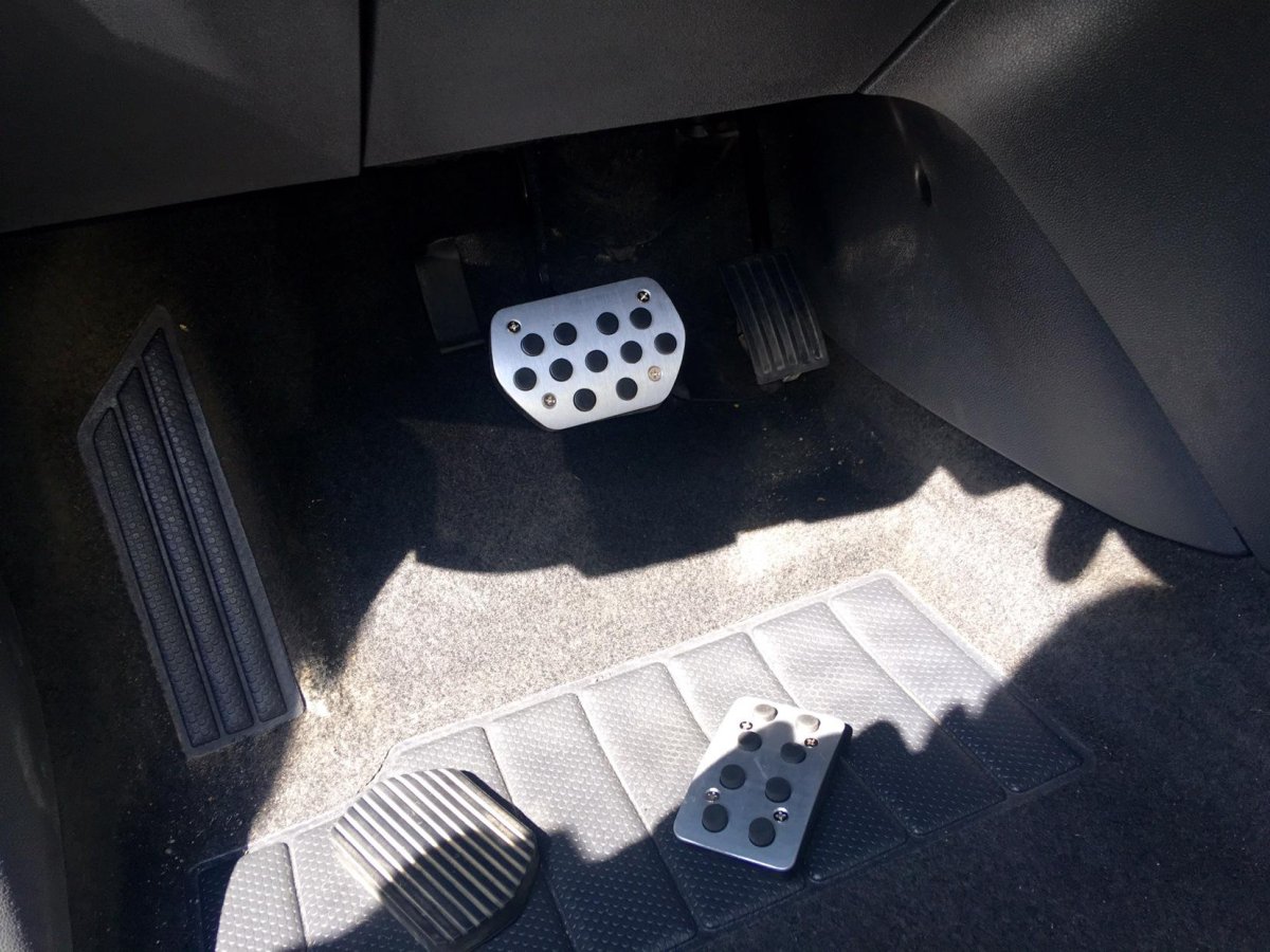 Педали ГАЗ тормоз на автомате