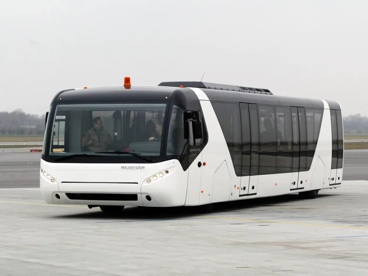Перронный автобус Neoplan