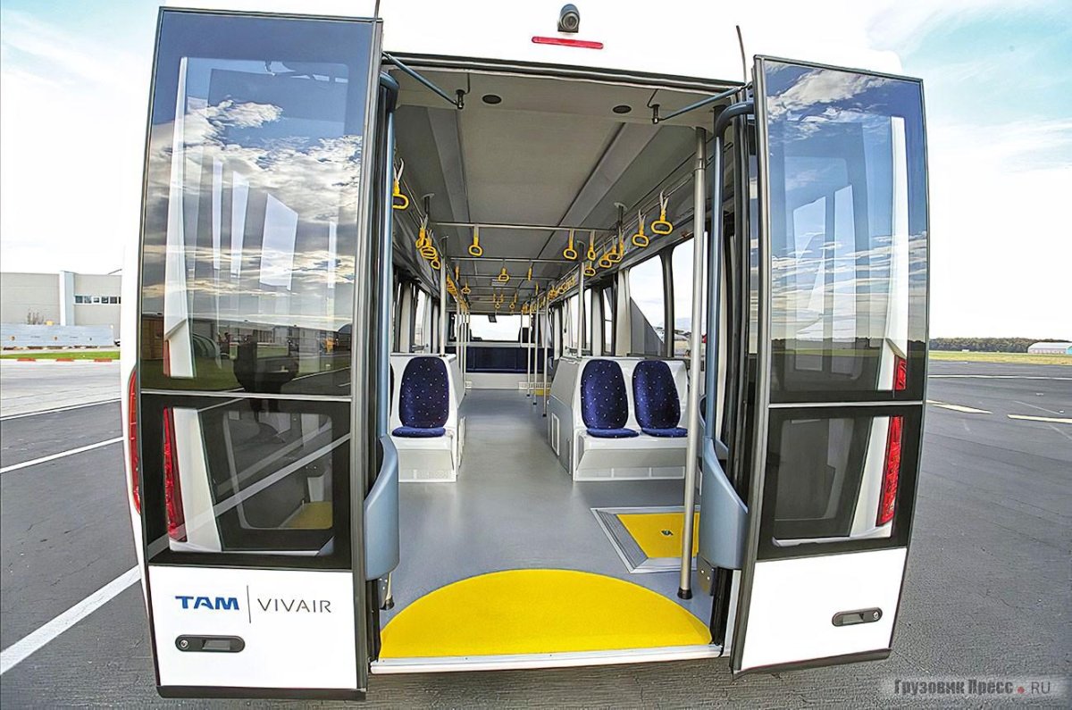 Перронный автобус Неоплан