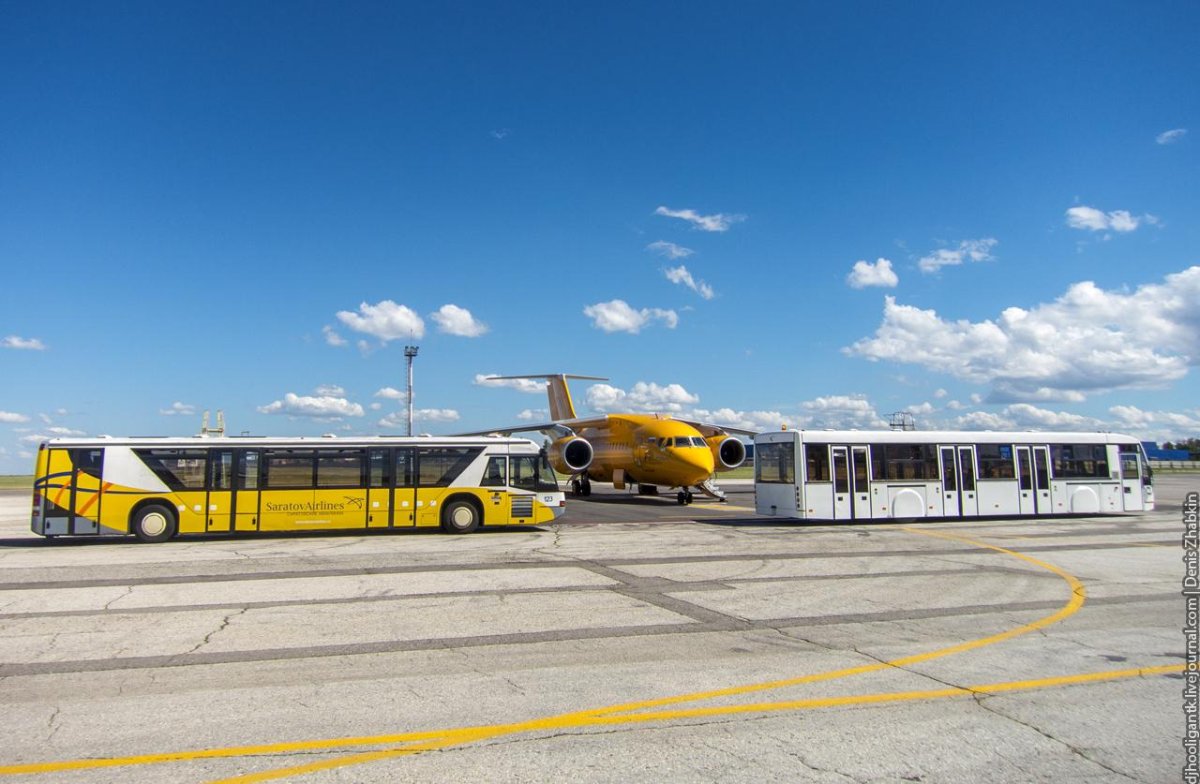 Перронный автобус Неоплан