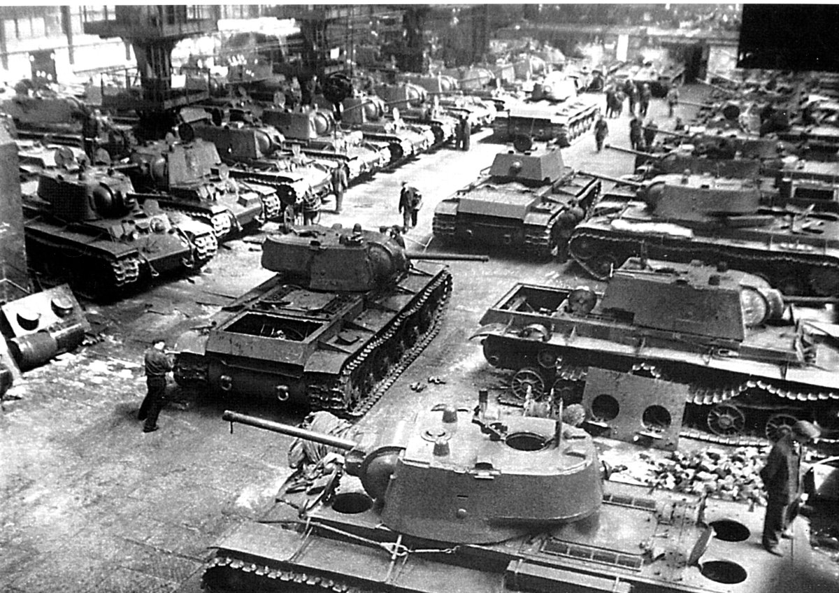 Кировский завод 1941-1945