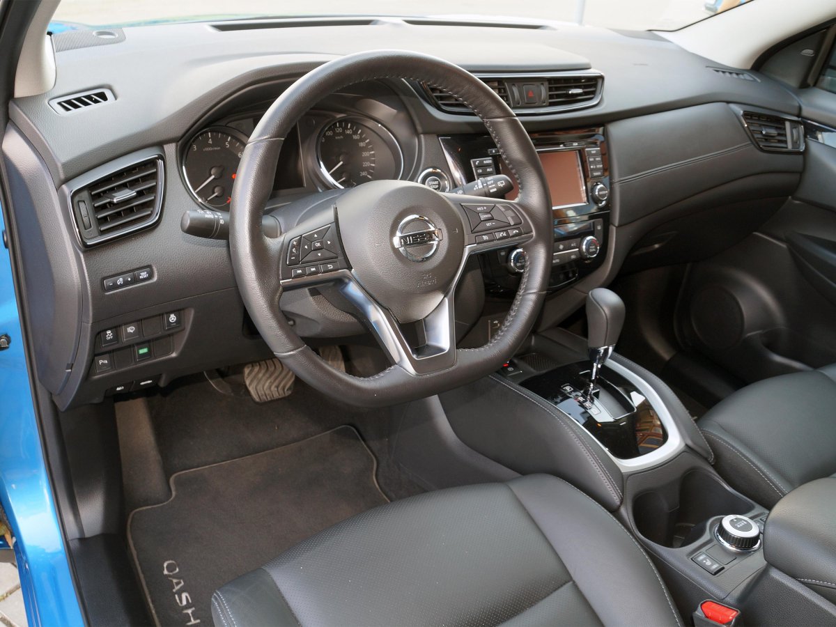 Nissan Qashqai 2018 салон