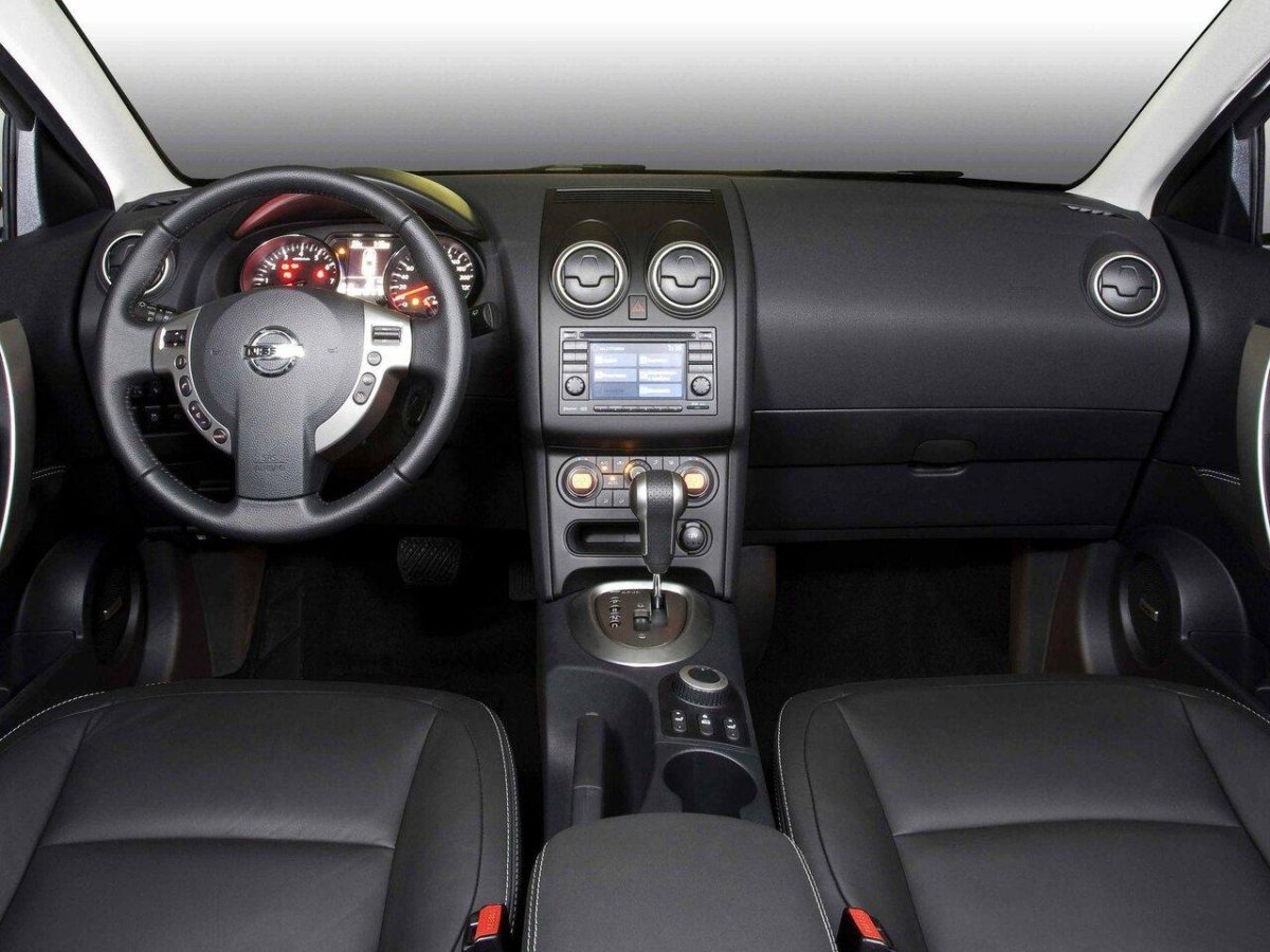 Nissan Qashqai 2008 салон