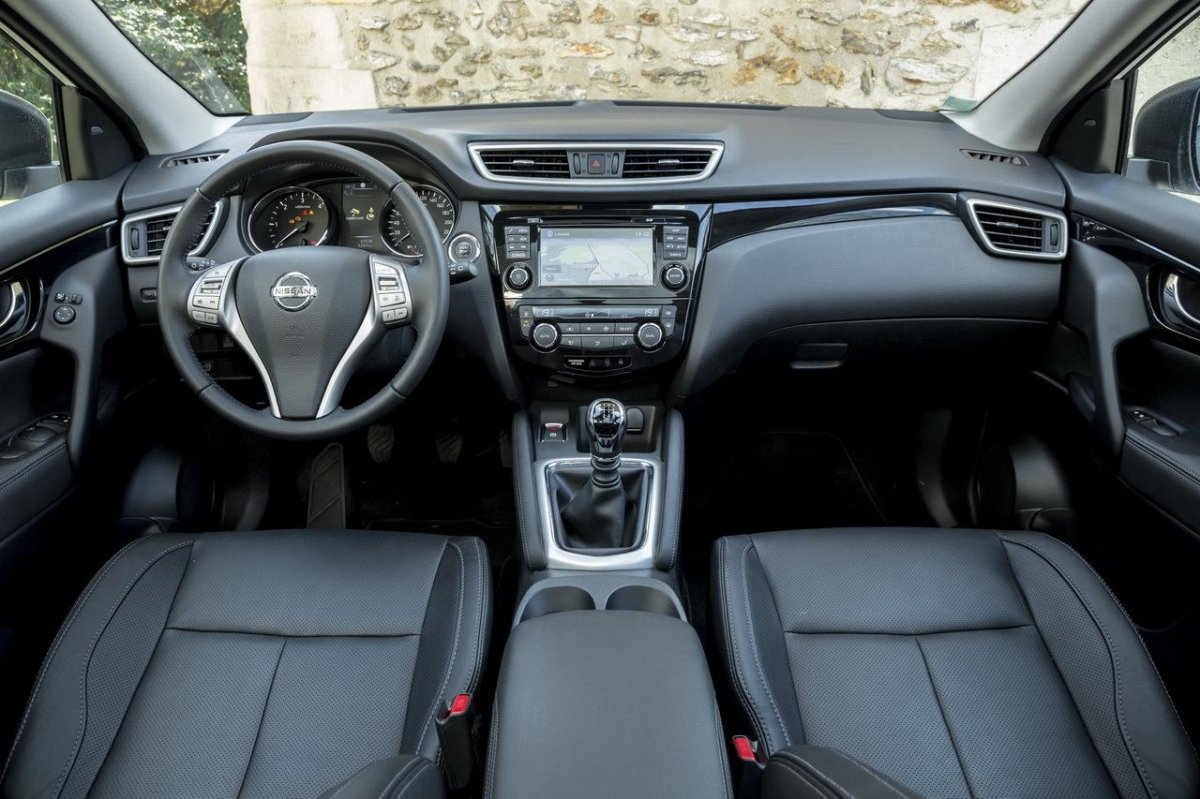 Nissan Qashqai 2015 салон