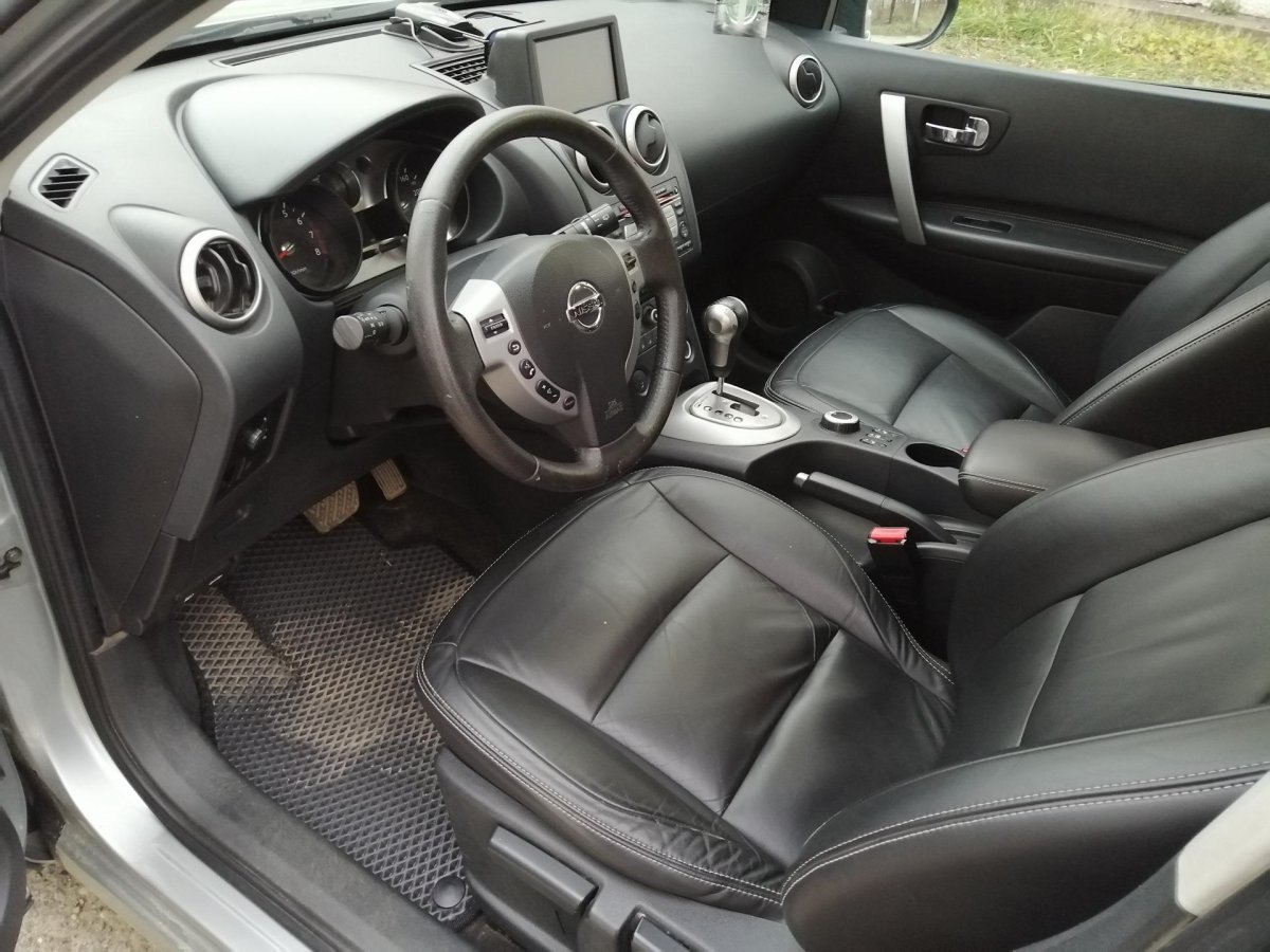 Nissan Qashqai 2007 салон