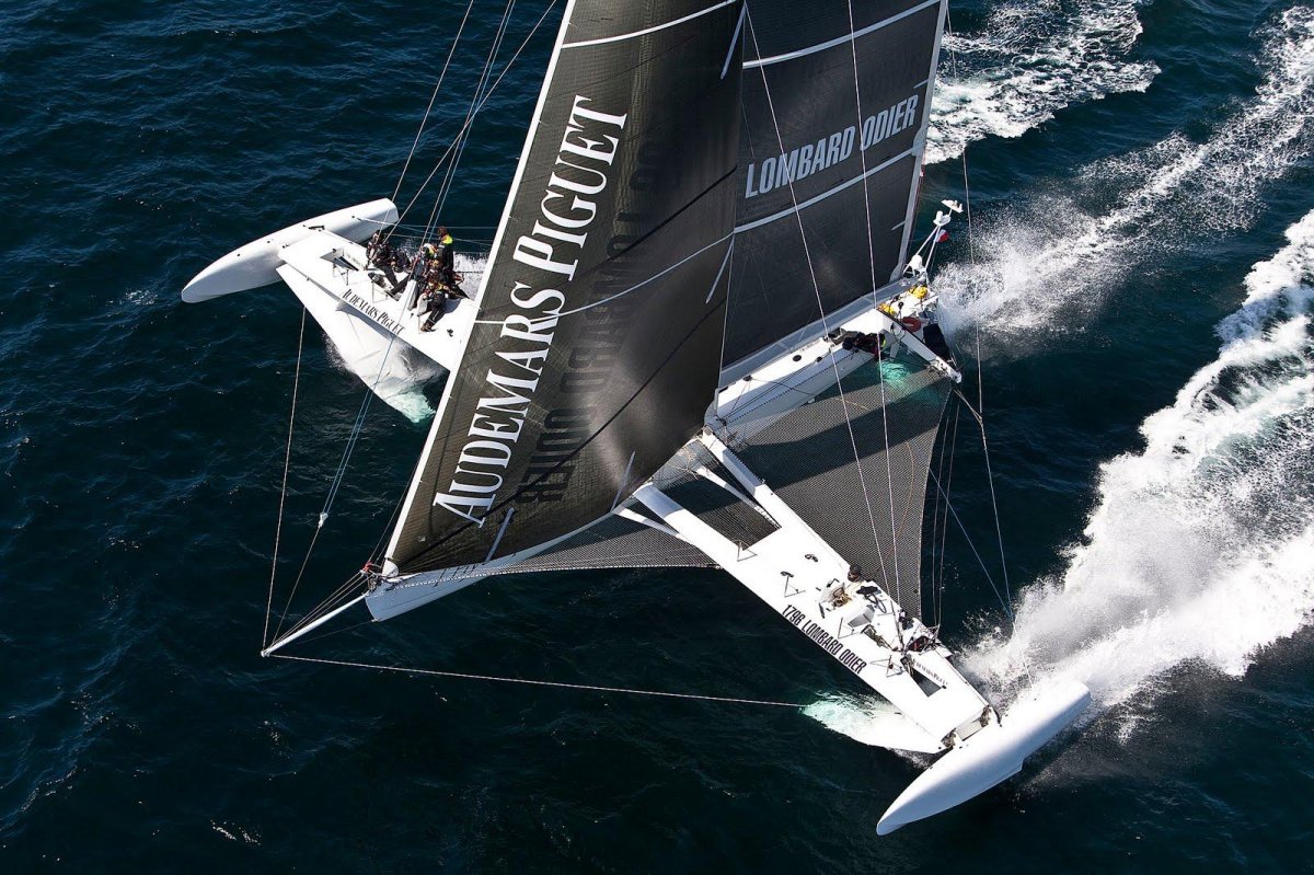 Парусный тримаран Корсар